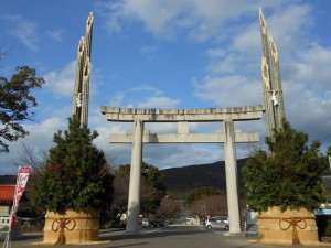 橘神社　大門松